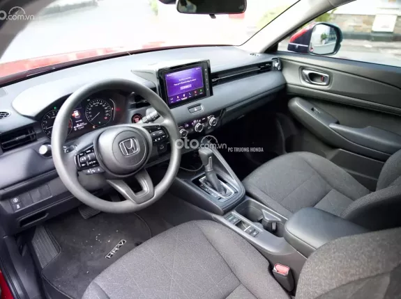 Honda HR-V G 2024 - ODO: CHỈ 9.000KM, NHẬP THÁI LAN, SIÊU MỚI