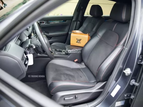 Honda Civic 1.5 Turbo RS 2024 - ODO: 15.000KM, BẢN CAO CẤP, CỰC SIÊU LƯỚT