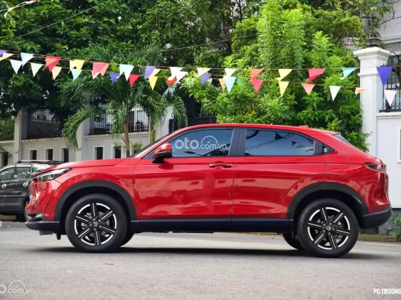 Honda HR-V G 2024 - ODO: CHỈ 9.000KM, NHẬP THÁI LAN, SIÊU MỚI
