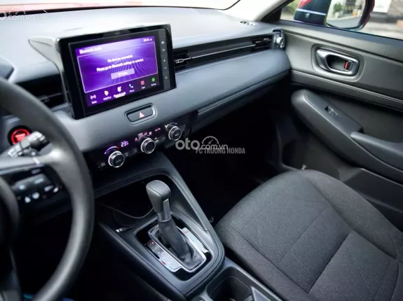 Honda HR-V G 2024 - ODO: CHỈ 9.000KM, NHẬP THÁI LAN, SIÊU MỚI