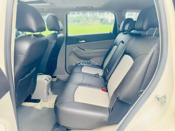 Chevrolet Orlando LTZ 1.8 2016 - Chevrolet Orlando LTZ 1.8 2016 Xe 1 chủ từ mới, chạy 7 vạn km full lịch sử bảo dưỡng hãng