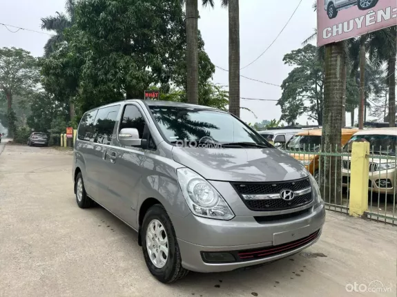 Hyundai Grand Starex 2.4 AT 2008 - Bán Hyundai starextải van 5 chỗ, đời 2008, số tự động, máy dầu