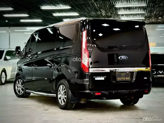 Ford Tourneo Titanium 2020 - Full Option Limousine Đẳng Cấp