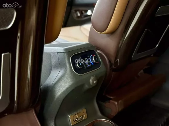 Ford Tourneo Titanium 2020 - Full Option Limousine Đẳng Cấp