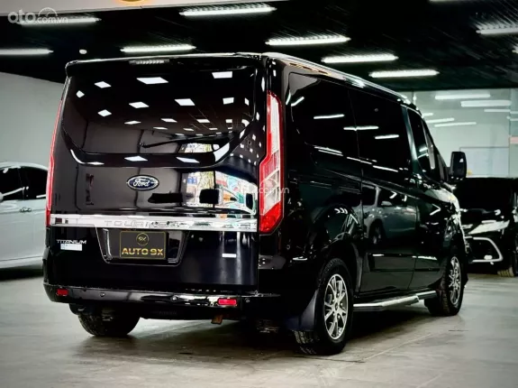 Ford Tourneo Titanium 2020 - Full Option Limousine Đẳng Cấp