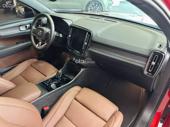 Volvo XC40 R-Design 2019 - Dòng xe an toàn nhất hiện nay - Giá tốt liên hệ em Tùng