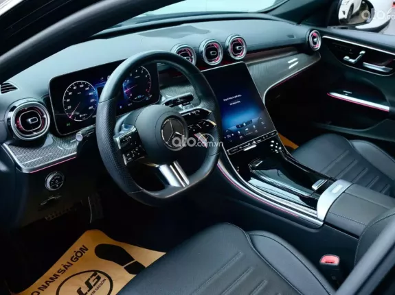 Mercedes-Benz C300 2022 - CBU cá nhân 1 chủ duy nhất