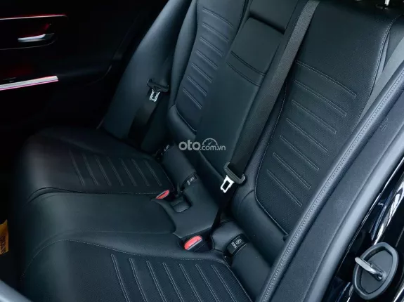 Mercedes-Benz C300 2022 - CBU cá nhân 1 chủ duy nhất