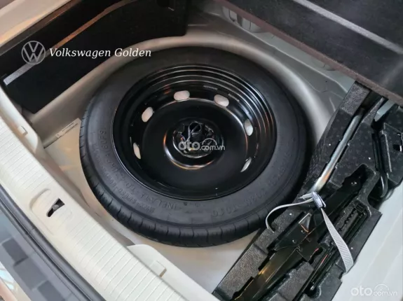 Volkswagen Viloran Luxury 2025 - Hàng ghế Thương gia VIP, tặng kèm Bệ bước chân và quà tặng hấp dẫn