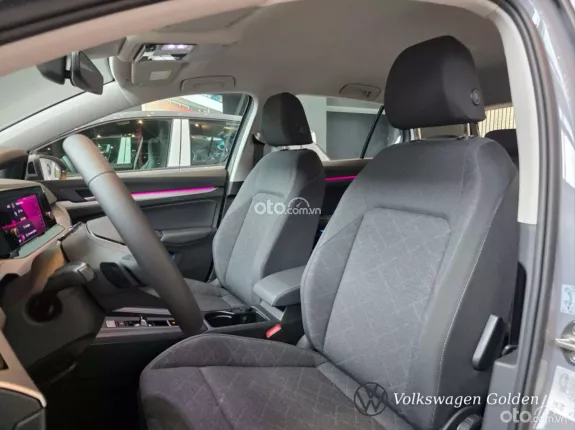 Volkswagen Golf 2025 - Ưu đãi mạnh Cuối năm 2025, Tặng gói Phụ kiện nâng cấp khi gọi Hotline