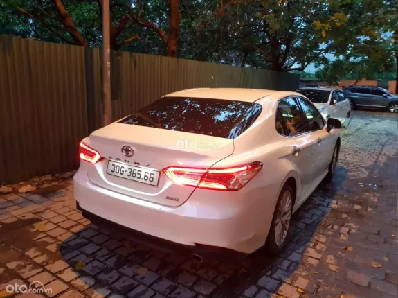 Toyota Camry 2.0Q 2020 - Toyota Camry 2.0Q 2020 - đăng ký 2021