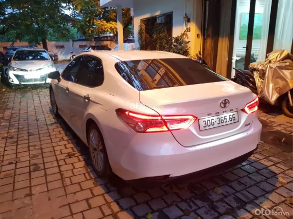 Toyota Camry 2.0Q 2020 - Toyota Camry 2.0Q 2020 - đăng ký 2021