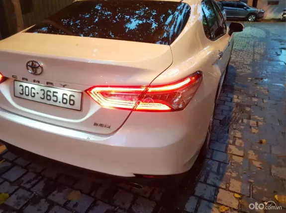 Toyota Camry 2.0Q 2020 - Toyota Camry 2.0Q 2020 - đăng ký 2021