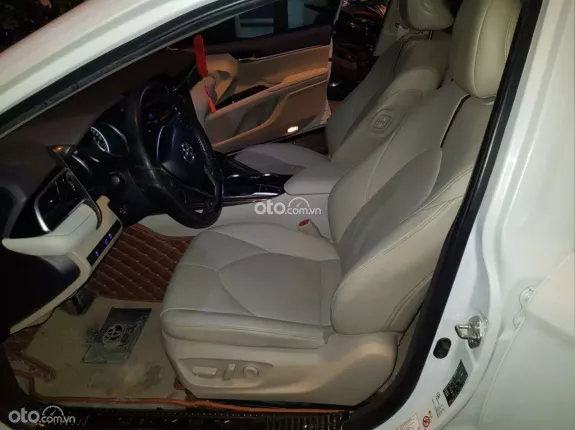 Toyota Camry 2.0Q 2020 - Toyota Camry 2.0Q 2020 - đăng ký 2021