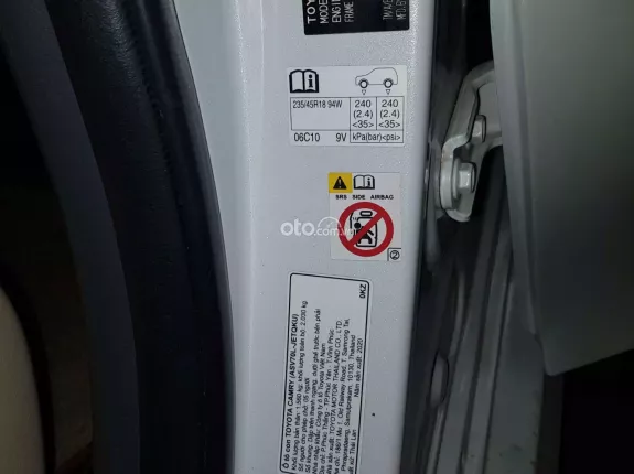 Toyota Camry 2.0Q 2020 - Toyota Camry 2.0Q 2020 - đăng ký 2021