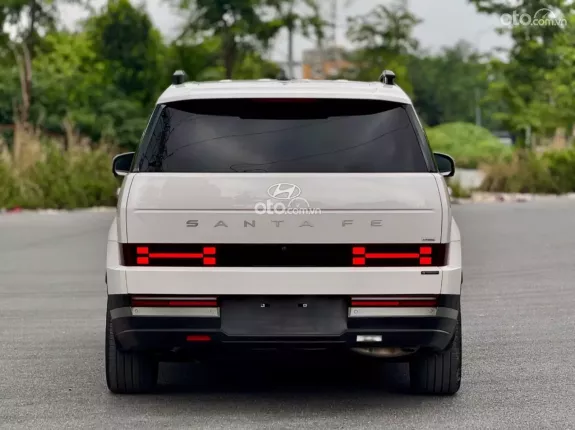 Hyundai Santa Fe Prestige 2024 - Xe chạy 2v km zin - sơn zin cả xe, 1 chủ sử dụng biển Hà nội