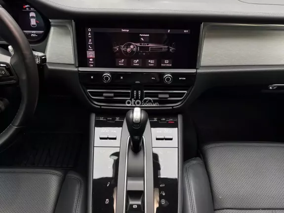 Porsche Macan 2.0 AT 2022 - 1 chủ từ đâu cực kỳ giữ gìn