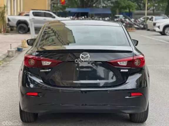 Mazda 3 1.5L Sedan 2018 - Màu đen chạy lướt 4v7 km - Sẵn giao dịch tại HN - Giá cả thương lượng
