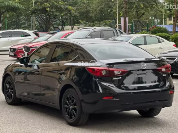Mazda 3 1.5L Sedan 2018 - Màu đen chạy lướt 4v7 km - Sẵn giao dịch tại HN - Giá cả thương lượng