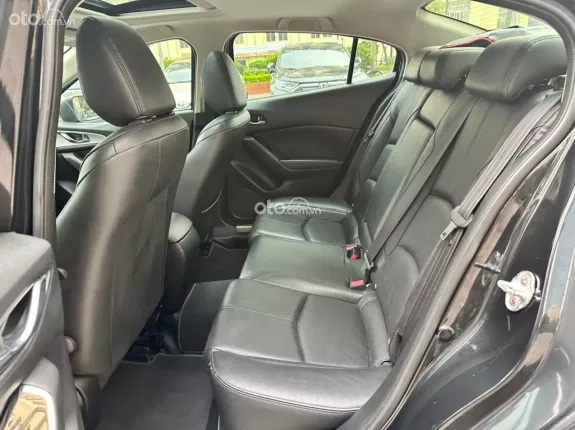 Mazda 3 1.5L Sedan 2018 - Màu đen chạy lướt 4v7 km - Sẵn giao dịch tại HN - Giá cả thương lượng