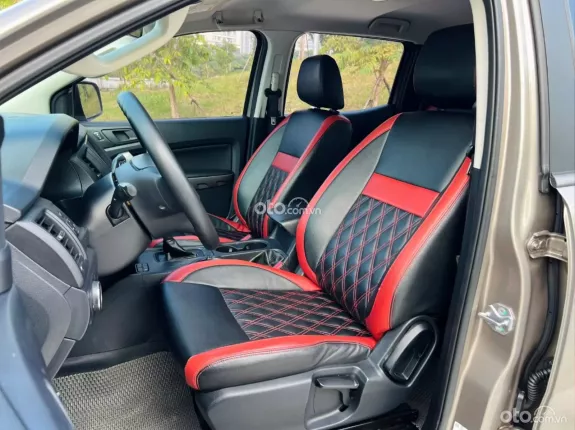 Ford Ranger XLS 2.0L 4x2 AT 2019 - Nhập Thái chạy 10v km zin - Xem xe trực tiếp HN