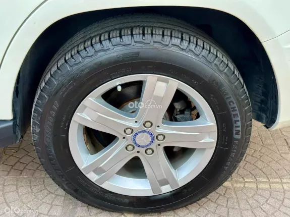 Mercedes-Benz GLK 300 4Matic 2012 - Chạy zin 12v, máy móc zin tới nắp giàn cò