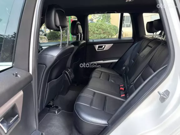 Mercedes-Benz GLK 300 4Matic 2012 - Chạy zin 12v, máy móc zin tới nắp giàn cò