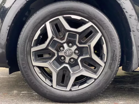 Hyundai Santa Fe 2.4L Xăng Tiêu chuẩn 2022 - Odo 5v km zin - 1 chủ HN