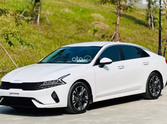 Kia K5 2.0 Luxury 2022 - 1 chủ sử dụng từ đầu odo 6v km - sẵn giao dịch ngay