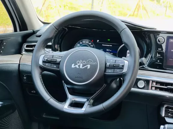 Kia K5 2.0 Luxury 2022 - 1 chủ sử dụng từ đầu odo 6v km - sẵn giao dịch ngay