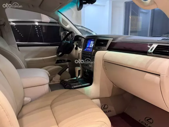 Lexus LX 570 2013 - Lexus LX 570 Model 2013