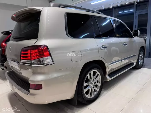 Lexus LX 570 2013 - Lexus LX 570 Model 2013