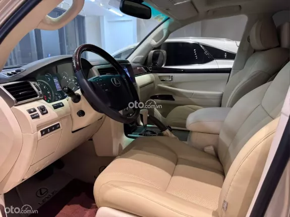 Lexus LX 570 2013 - Lexus LX 570 Model 2013