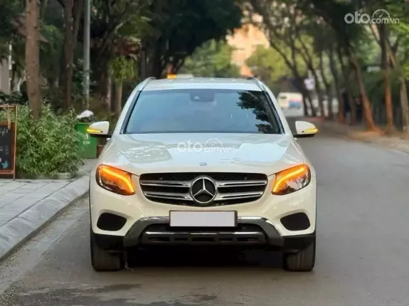 Mercedes-Benz GLC 250 4Matic 2016 - GLC 250 trắng kem sx 2016 siêu đẹp
