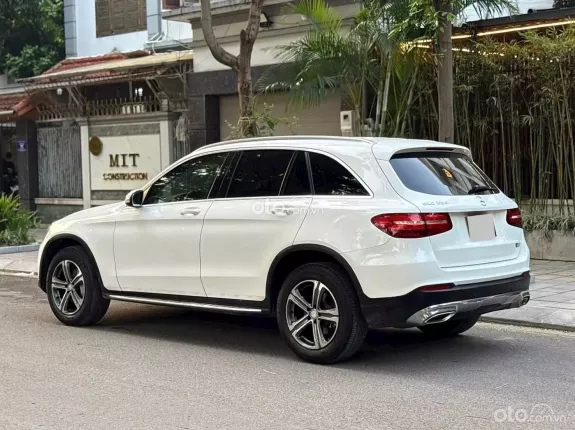 Mercedes-Benz GLC 250 4Matic 2016 - GLC 250 trắng kem sx 2016 siêu đẹp