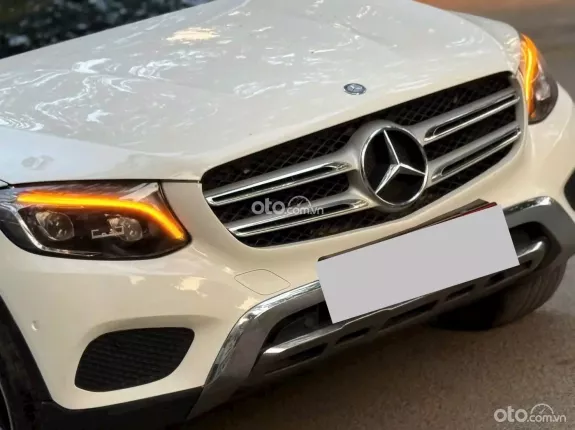 Mercedes-Benz GLC 250 4Matic 2016 - GLC 250 trắng kem sx 2016 siêu đẹp