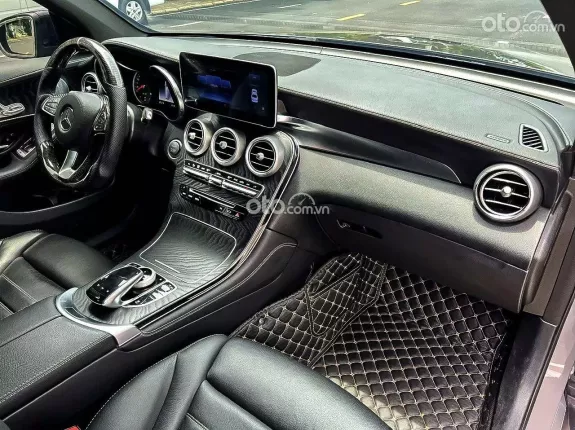 Mercedes-Benz GLC 300 4Matic 2020 - MODEL 2020 | FULL OPTION - Bank 70%