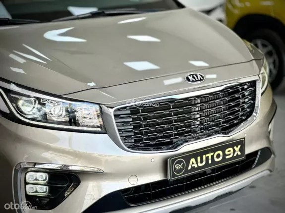Kia Sedona 2.2 DATH 2020 - MPV cao cấp với nội thất sang trọng
