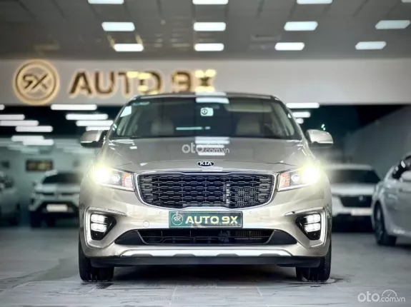 Kia Sedona 2.2 DATH 2020 - MPV cao cấp với nội thất sang trọng