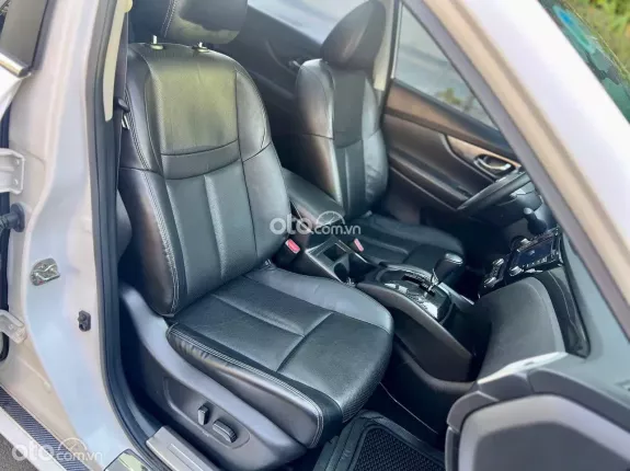 Nissan X trail 2.0 SL 2WD Premium 2018 - Xe 5 chỗ cũ chất lượng, odo thấp tại Hà Nội