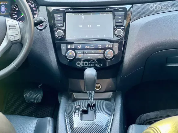 Nissan X trail 2.0 SL 2WD Premium 2018 - Xe 5 chỗ cũ chất lượng, odo thấp tại Hà Nội