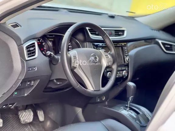 Nissan X trail 2.0 SL 2WD Premium 2018 - Xe 5 chỗ cũ chất lượng, odo thấp tại Hà Nội