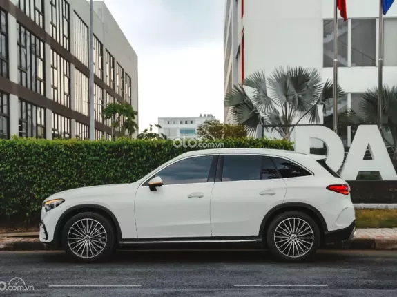 Mercedes-Benz GLC 300 4Matic 2023 - Mercedes GLC300 4Matic 2023 siêu lướt 11.000km cực đẹp