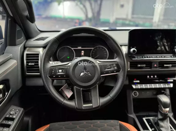 Mitsubishi Triton 4×4 AT 2024 - Xe lướt ít sử dụng, chất lượng như mới