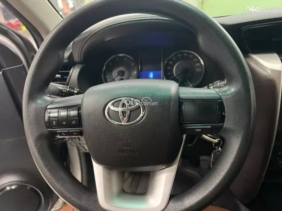 Toyota Fortuner 2.4 MT 4x2 2017 - Xe như mới