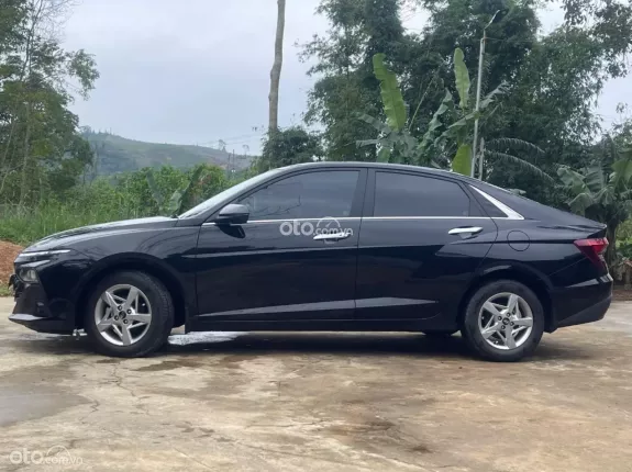 Hyundai Accent 1.5 AT 2024 - Hyundai Accent 1.5 AT 2024