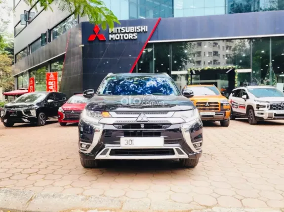 Mitsubishi Outlander 2.0 CVT Premium 2022 - Siêu lướt 58.000km