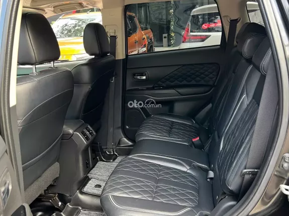 Mitsubishi Outlander 2.0 CVT Premium 2022 - Siêu lướt 58.000km