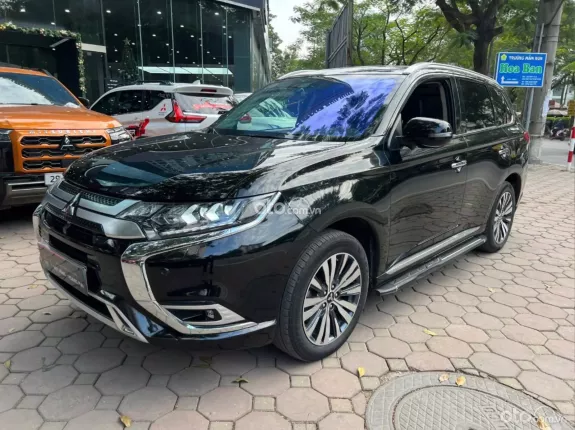 Mitsubishi Outlander 2.0 CVT Premium 2022 - Siêu lướt 58.000km
