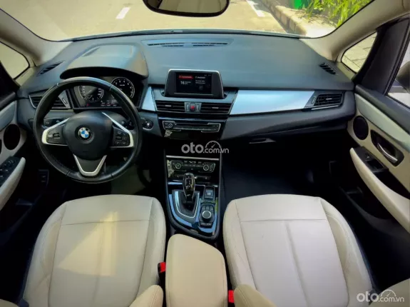 BMW 218i Gran Tourer 2018 - MPV 7 chỗ nhập Mỹ giá hợp lý cho gia đình